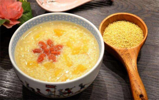 小米粥可以丰胸吗，小米粥下奶吗