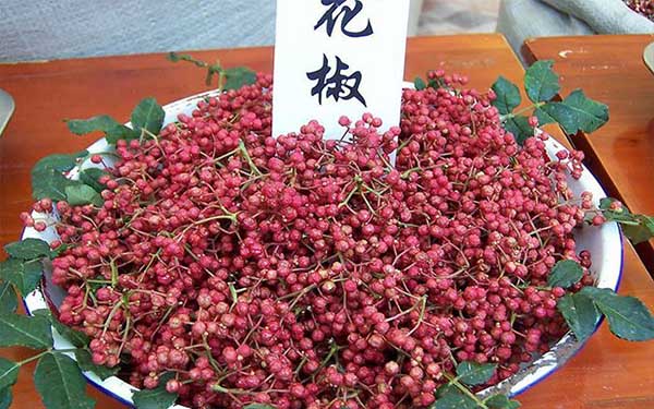 花椒什么时间可以摘成熟了，树上摘下来的花椒怎么处理