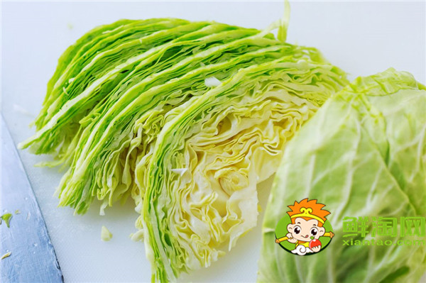 卷心菜能生吃吗,卷心菜生吃还是熟吃好