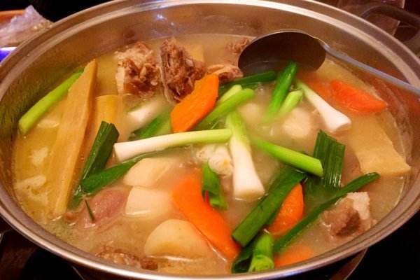 甘蔗与什么一起煲汤好,甘蔗和羊肉煲汤可以滋补暖身